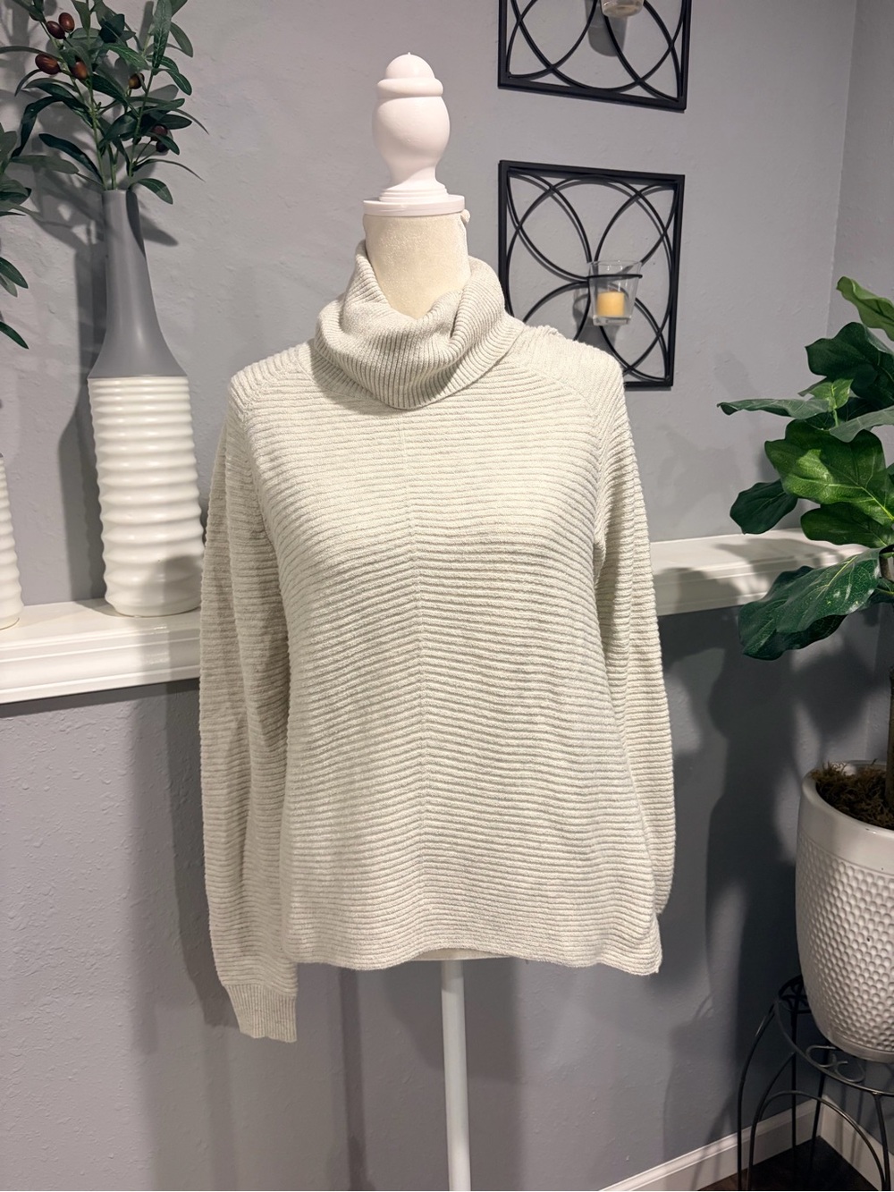 Kuhl Cream Ribbed Cowl Neck Sweater - Women's